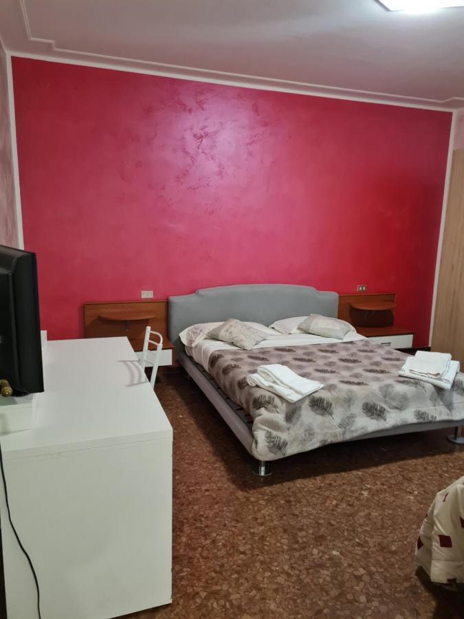 Hotel Landlady Airport Orio Bergamo Ida Orio al Serio Zewnętrze zdjęcie